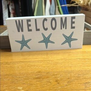Welcome Sign with Starfish Accents